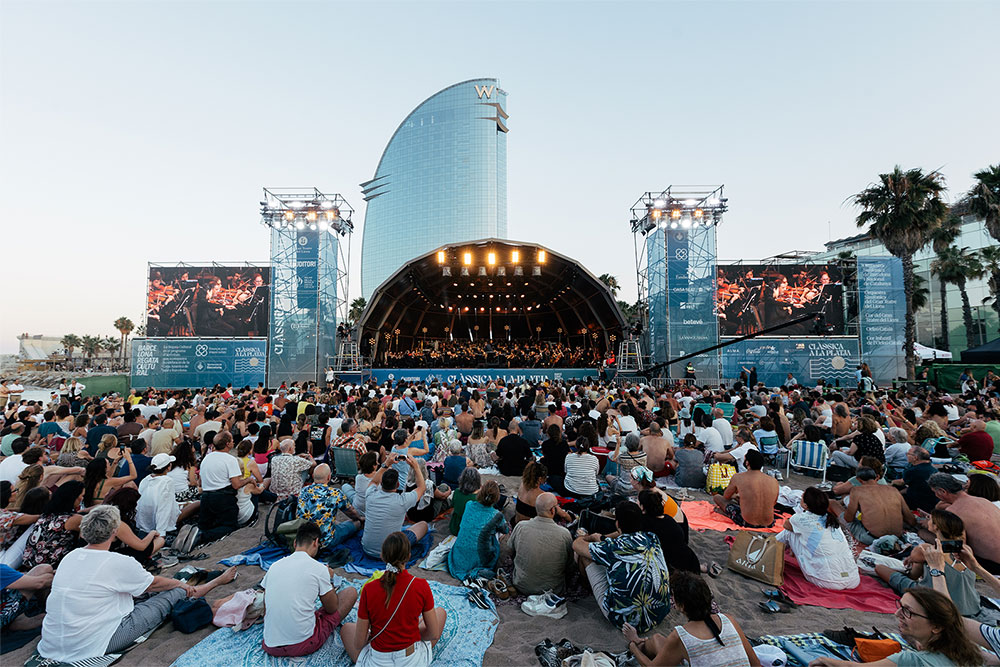 ARASO Sonorització Il·luminació - Clàssica a la Platja - Barcelona