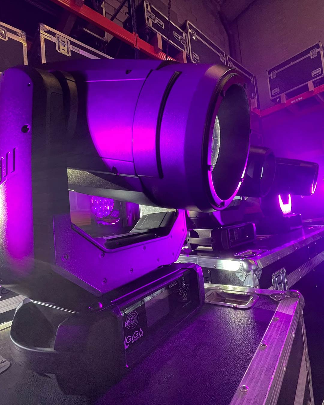 ARASO Sonorització Il·luminació - Robe GigaPointe
