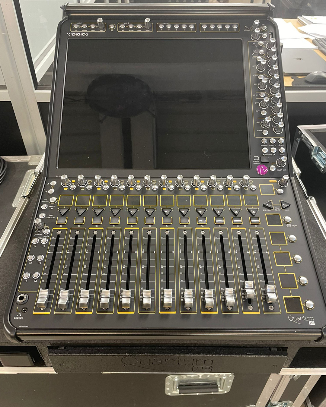 ARASO Sonorització i Il·luminació - DiGiCo Quantum 112